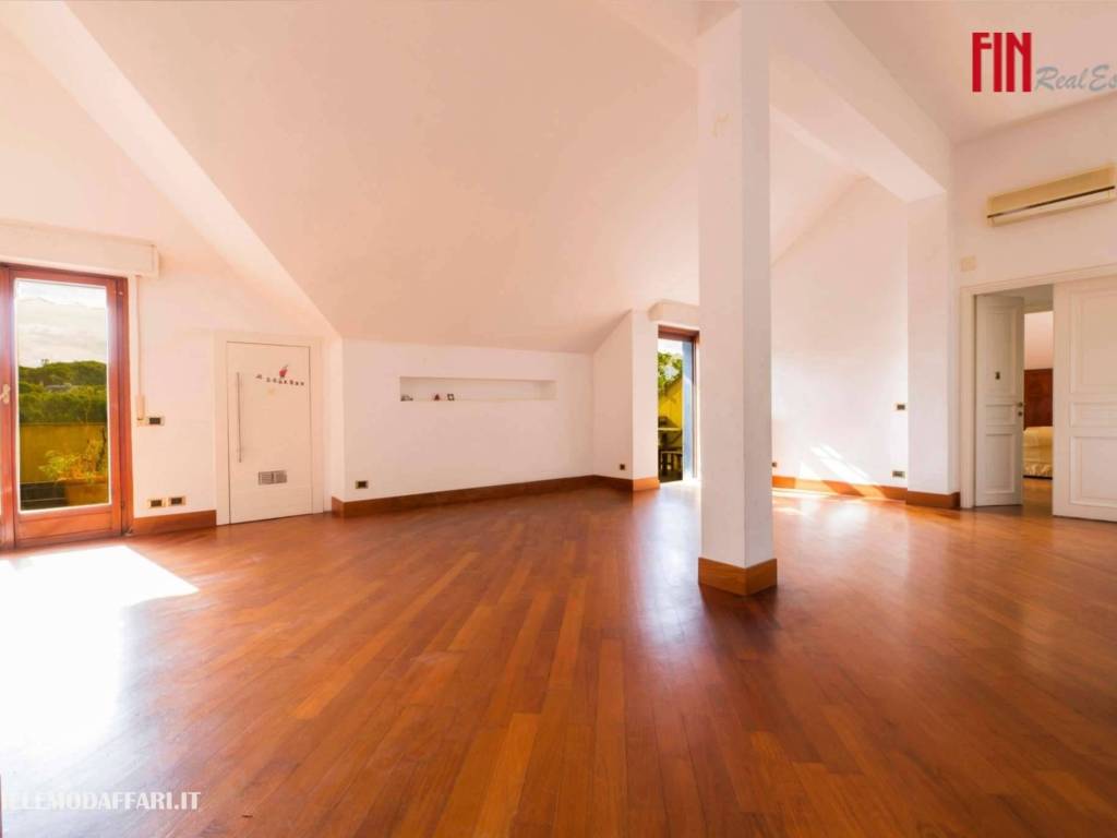 Salone