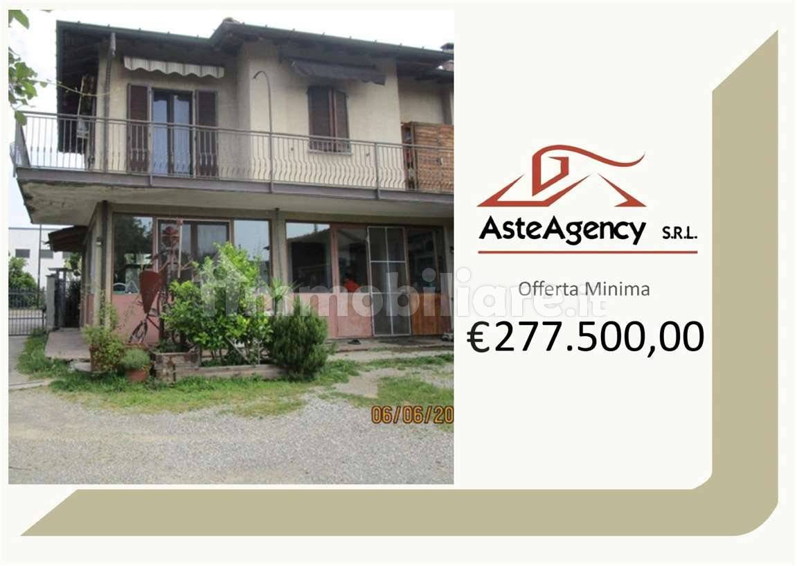 Villetta a schiera in vendita a Limbiate