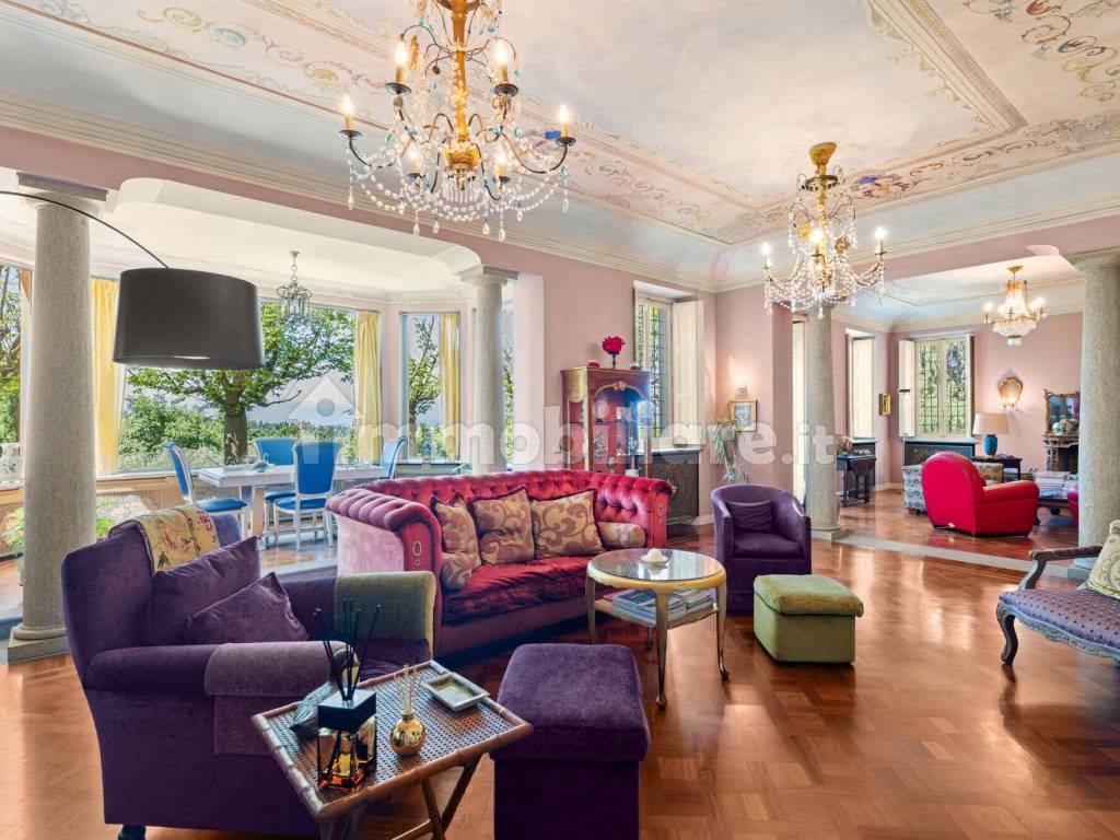Salone