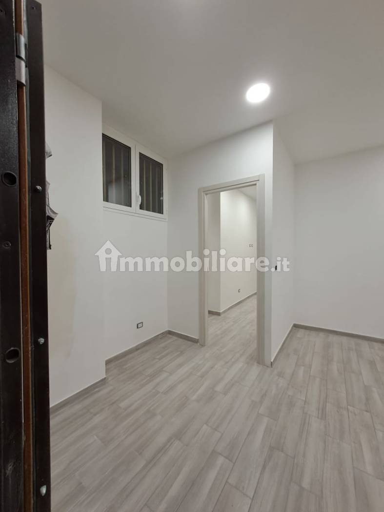 Palazzo - Stabile in vendita a Massa Fermana