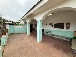Salone