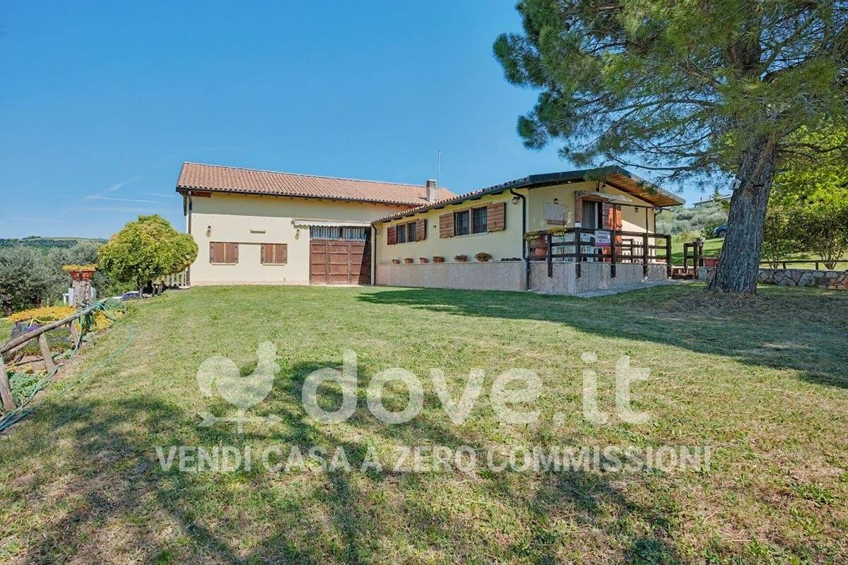 Villa in vendita a Verona