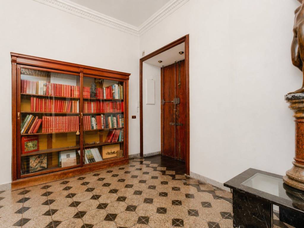 Vendita Appartamento Roma. Quadrilocale in via Cavour. Buono stato ...