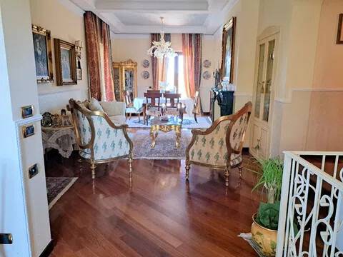Salone