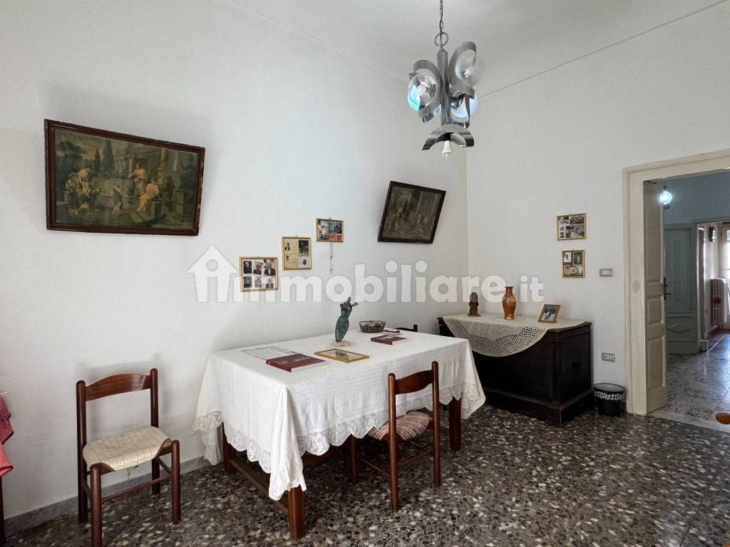 Salone
