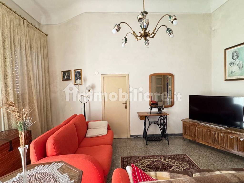 Salone
