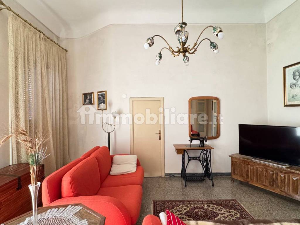 Salone