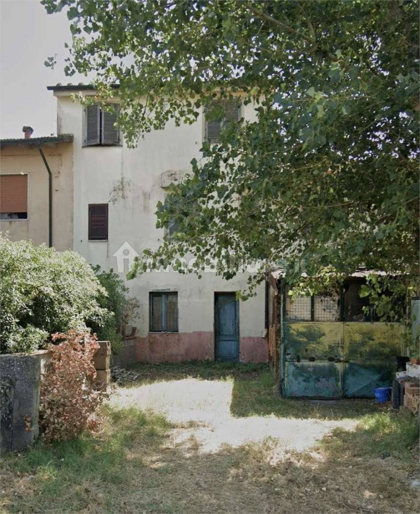 Villa in vendita a Cascina