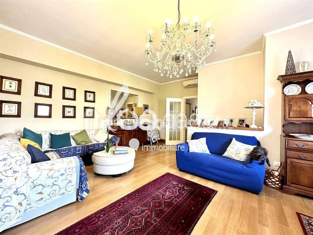 Salone