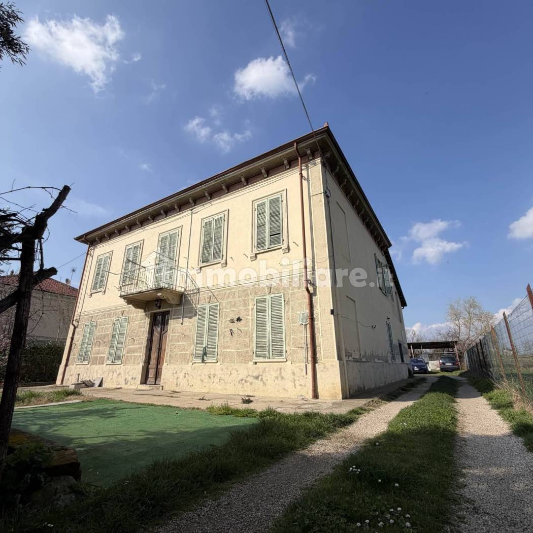 Casa indipendente in vendita a Villanova d'Asti