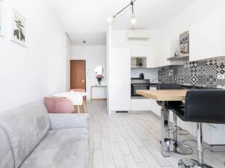 Trilocale viale Lucania 9, Corvetto, Milano
