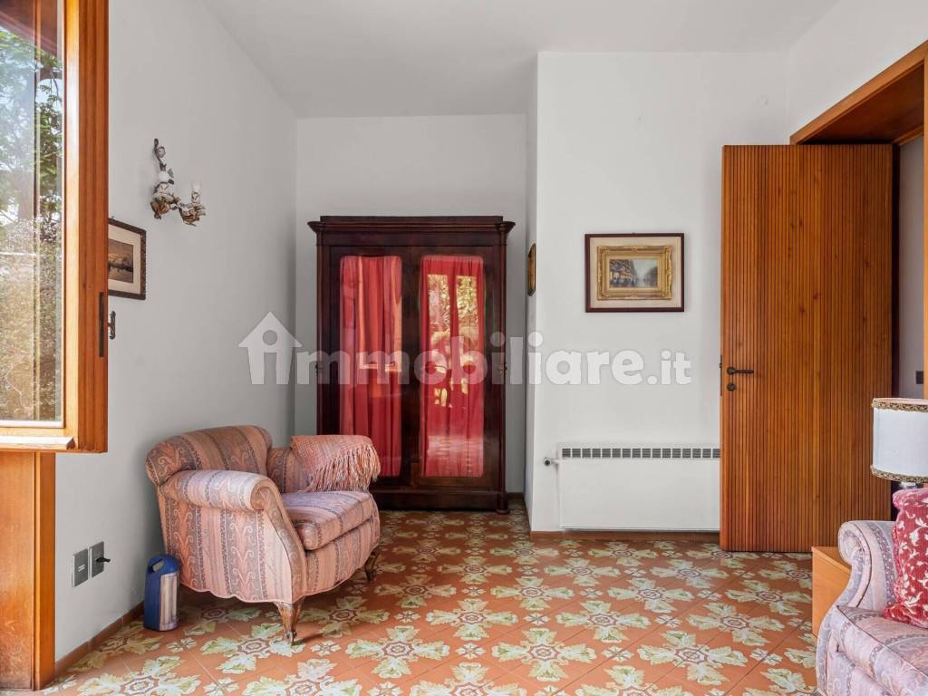 Salone