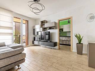 Trilocale via Antonio Aldini, 9, Quarto Oggiaro, Milano