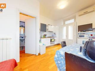 Bilocale via Padova 26, Pasteur, Milano