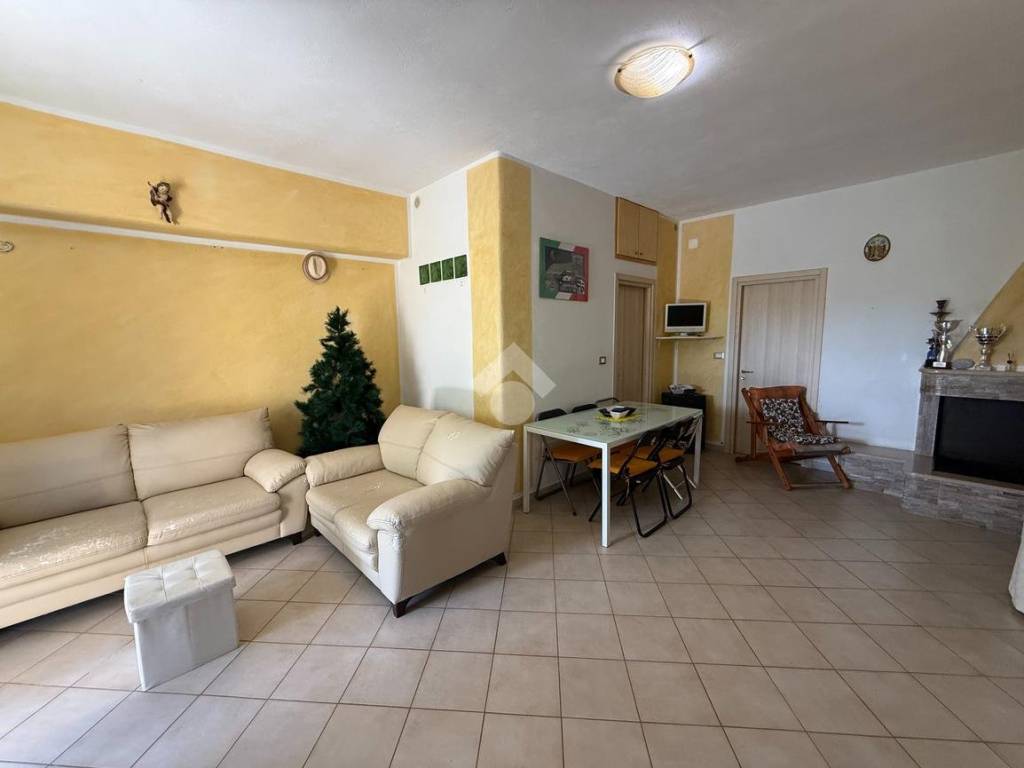 Salone