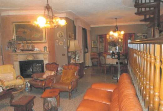 Salone