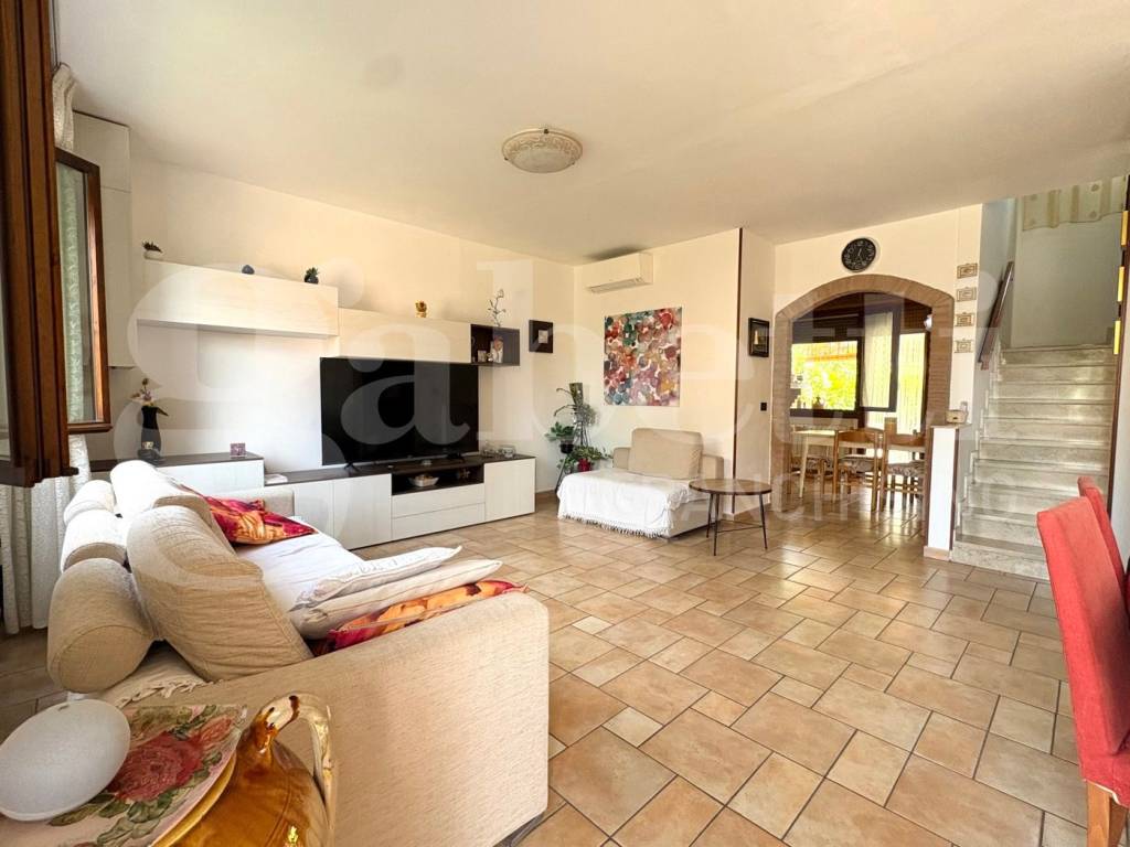 Salone