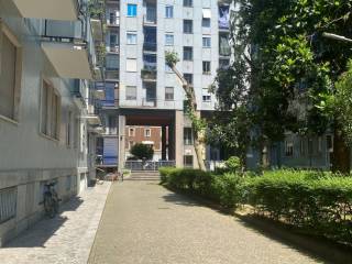 Trilocale via Francesco Cavezzali, Cimiano, Milano