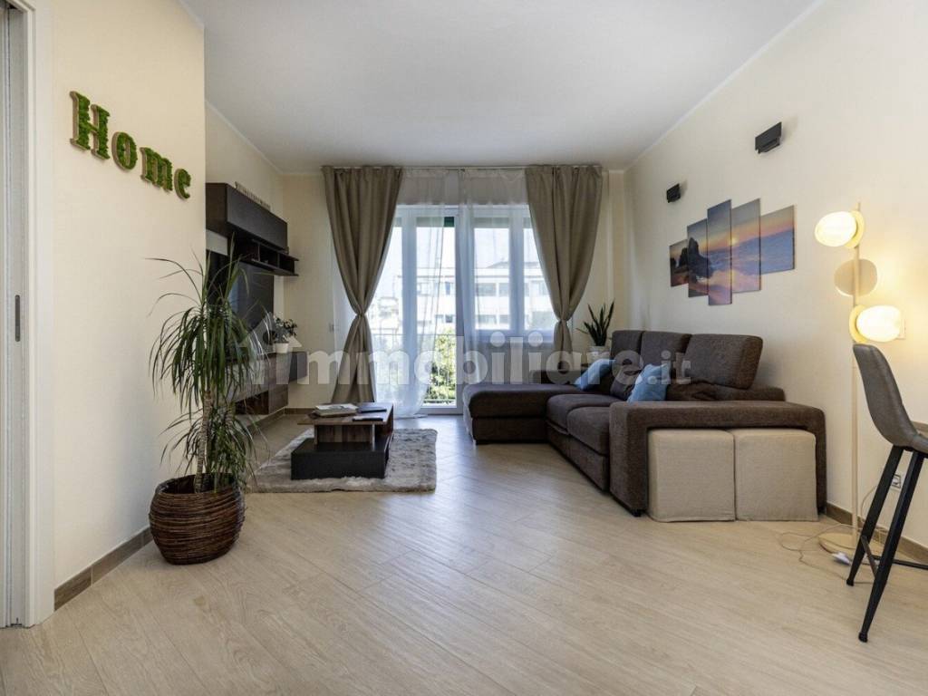 Salone