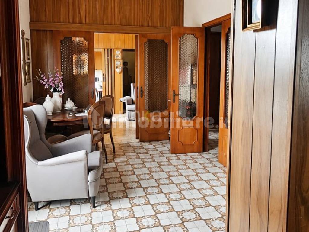 Salone