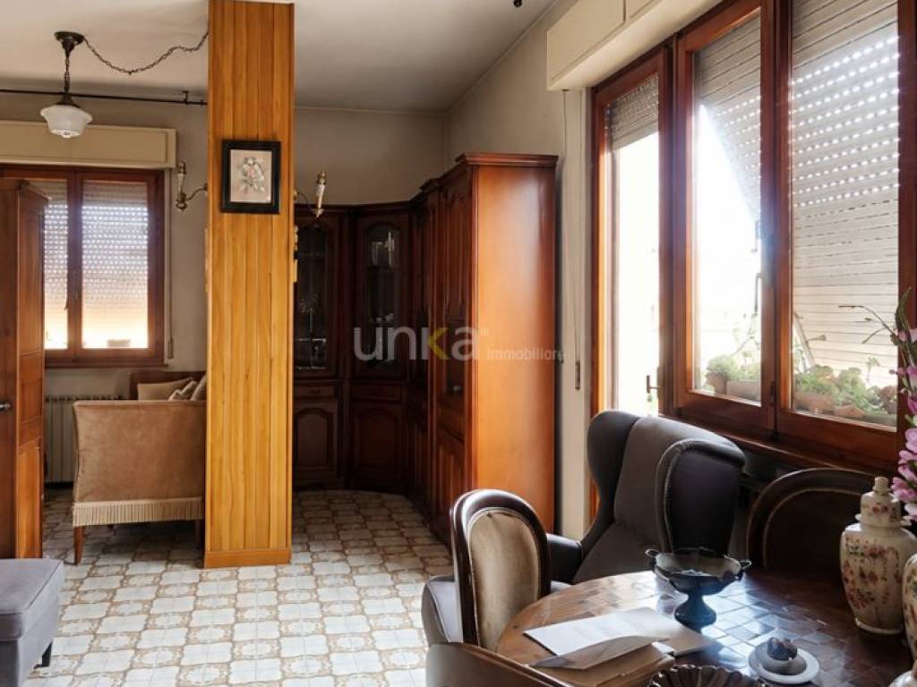 Salone