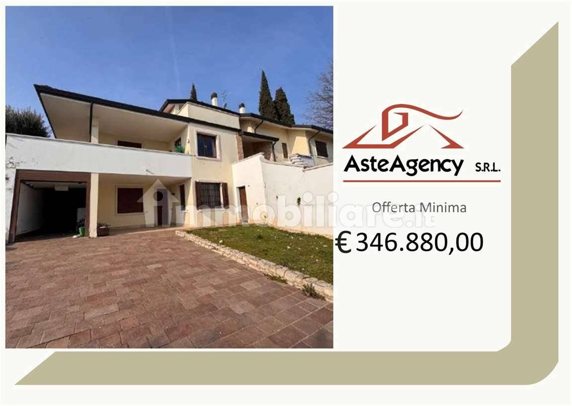 Villa in vendita a Lavagno