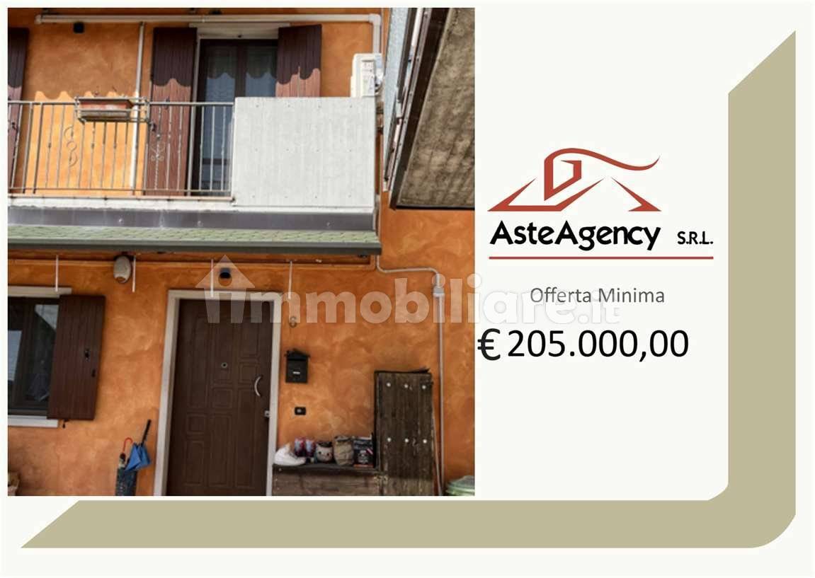 Appartamento in vendita a Villafranca di Verona