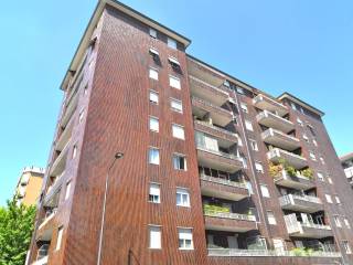 Trilocale via Filippo Brunelleschi 4, Giambellino, Milano