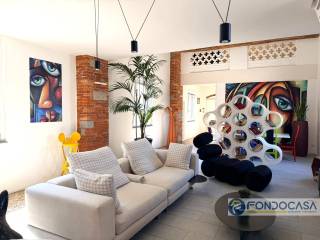 Salone