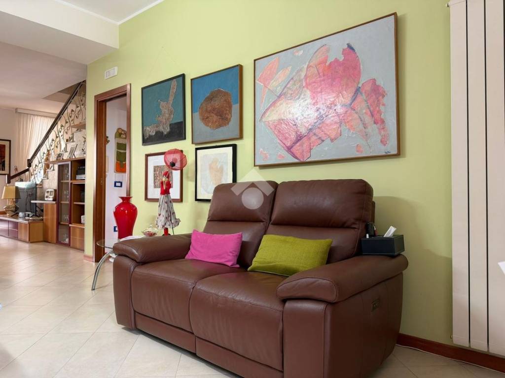 Salone