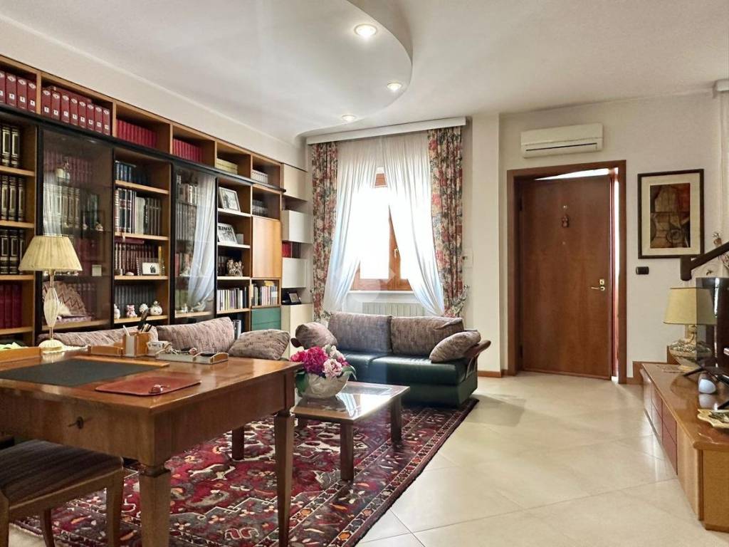 Salone