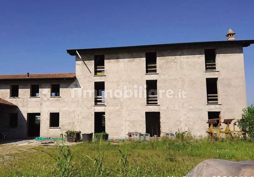 Rustico - Casale in vendita a Soncino