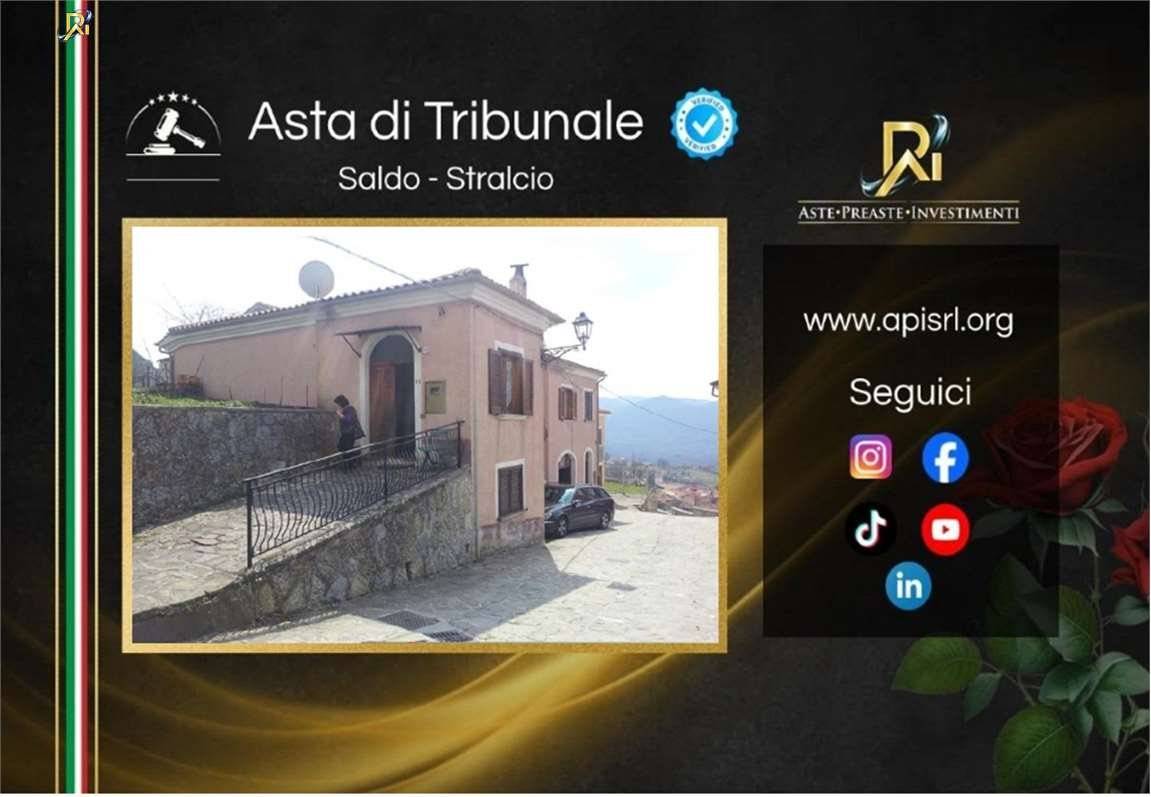 Appartamento in vendita a Sasso di Castalda
