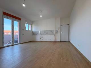 Bilocale viale Ungheria 21, Viale Ungheria - Mecenate, Milano
