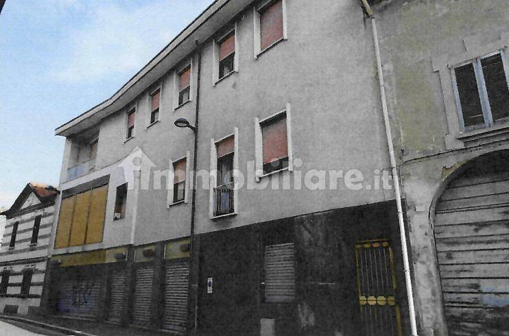 Palazzo - Stabile in vendita a Trezzo sull'Adda