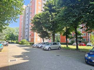 Trilocale via delle Betulle 5, Quartiere Olmi, Milano