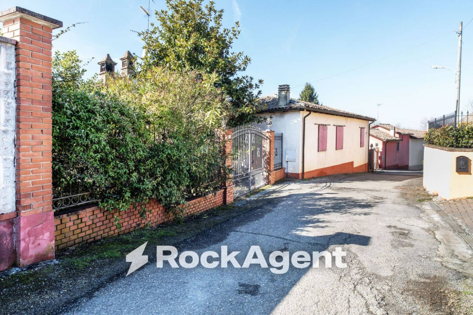 Villa in vendita a Godiasco Salice Terme