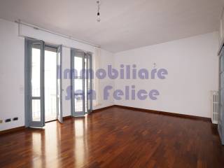 Bilocale via Cadore, Cadore, Milano