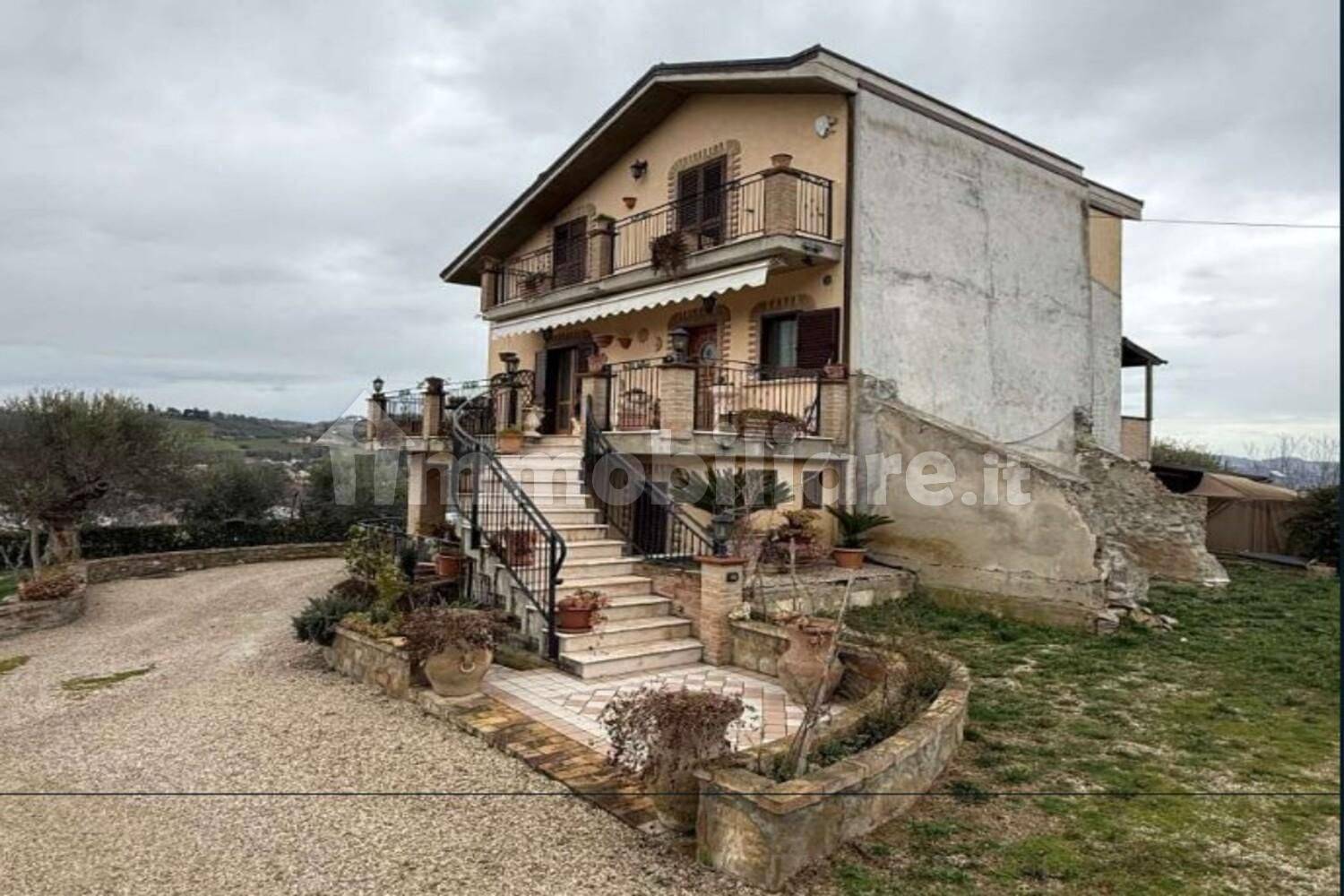 Appartamento in vendita a Penna Sant'Andrea