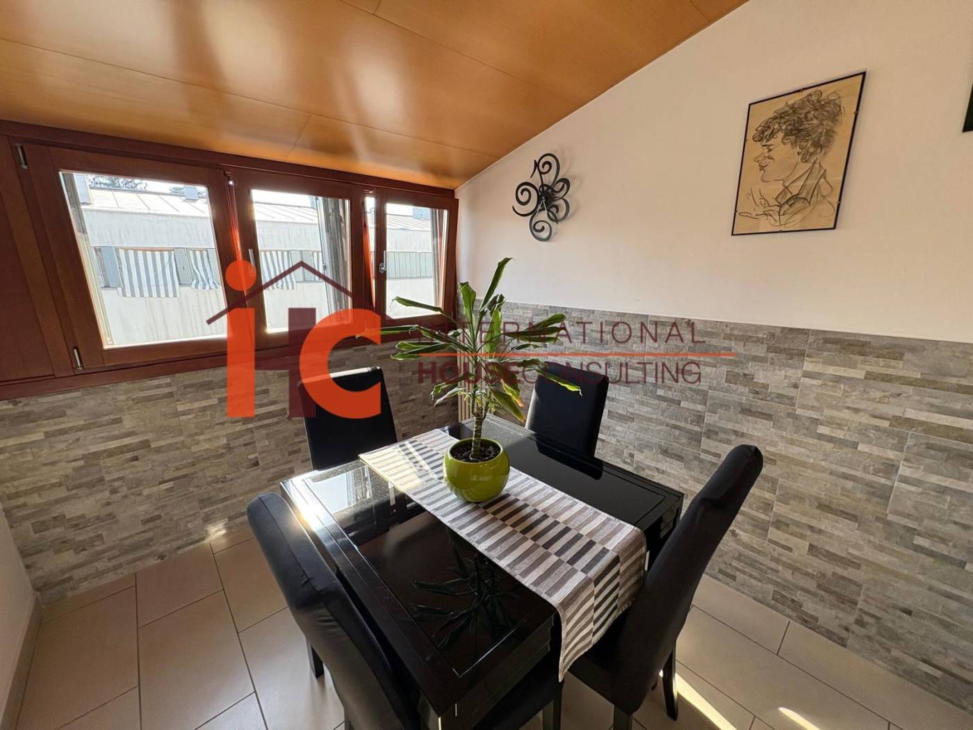 Appartamento in vendita a Lambrugo