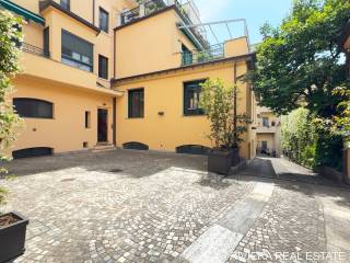 Bilocale via Vignola 15, Bocconi, Milano