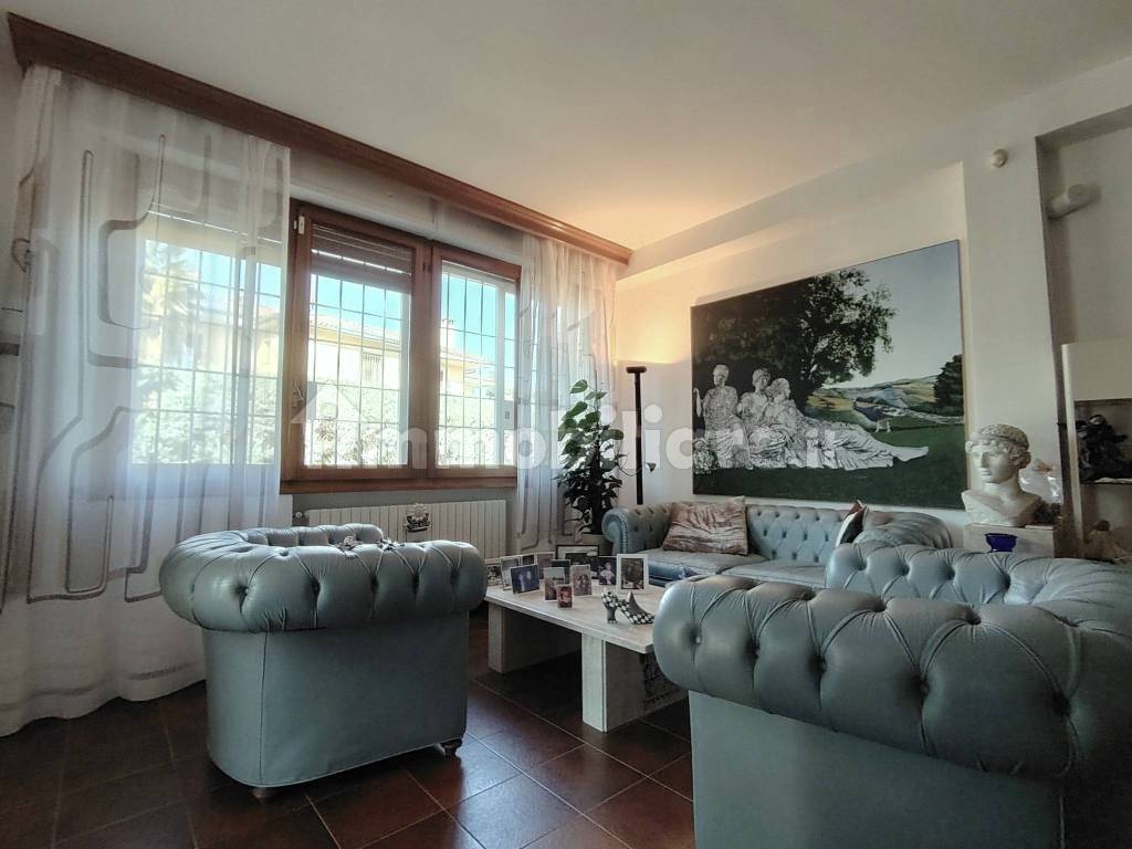 Salone