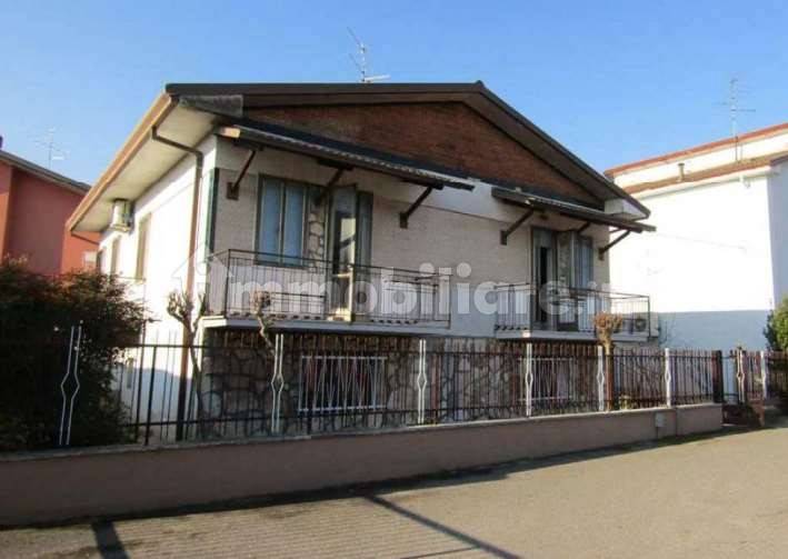 Villa in vendita a San Giovanni Lupatoto