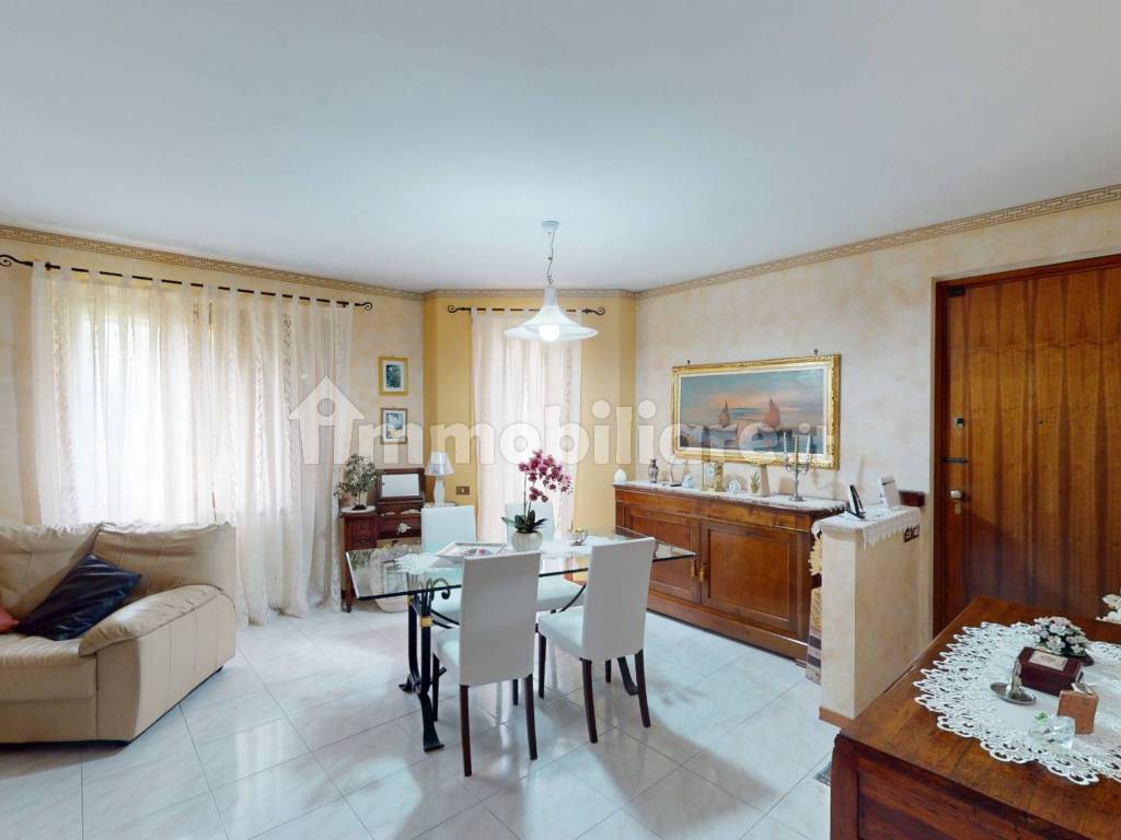 Salone