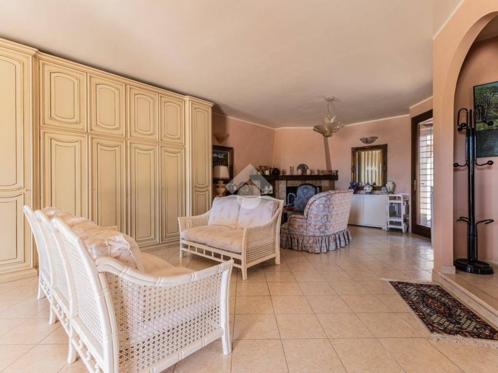 Salone