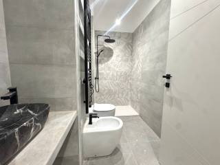Bilocale via Giambellino 52, Giambellino, Milano