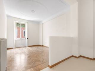 Trilocale piazzale Aquileia 12, Dezza, Milano