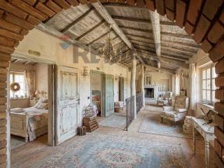 Salone