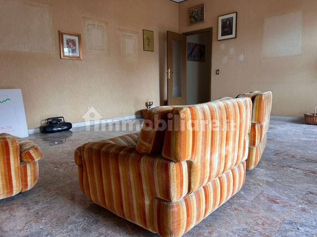 Salone