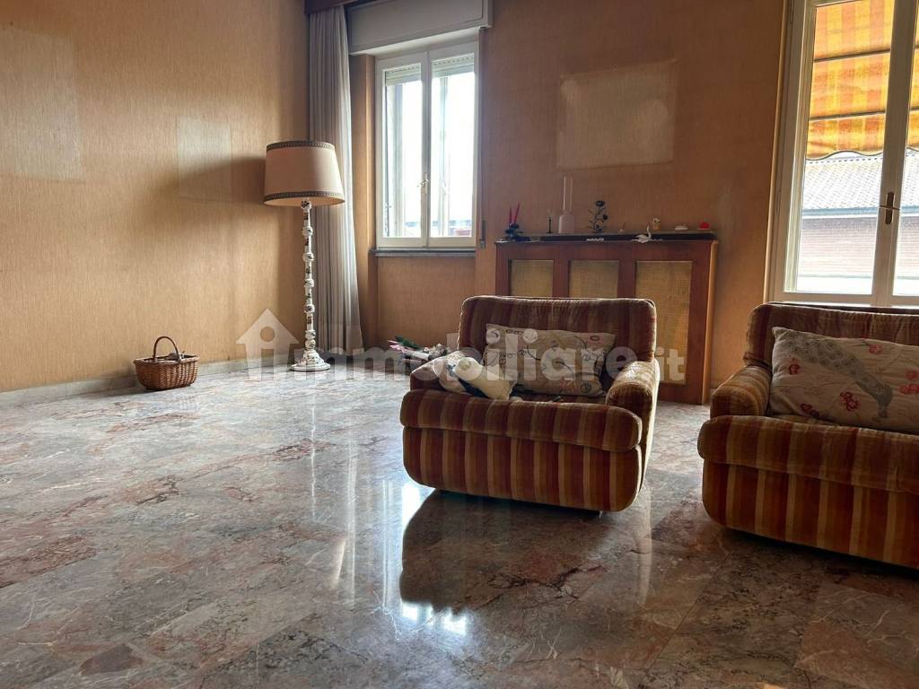 Salone
